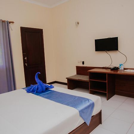 Medana Bay Marina Hotel Paloh Exterior foto
