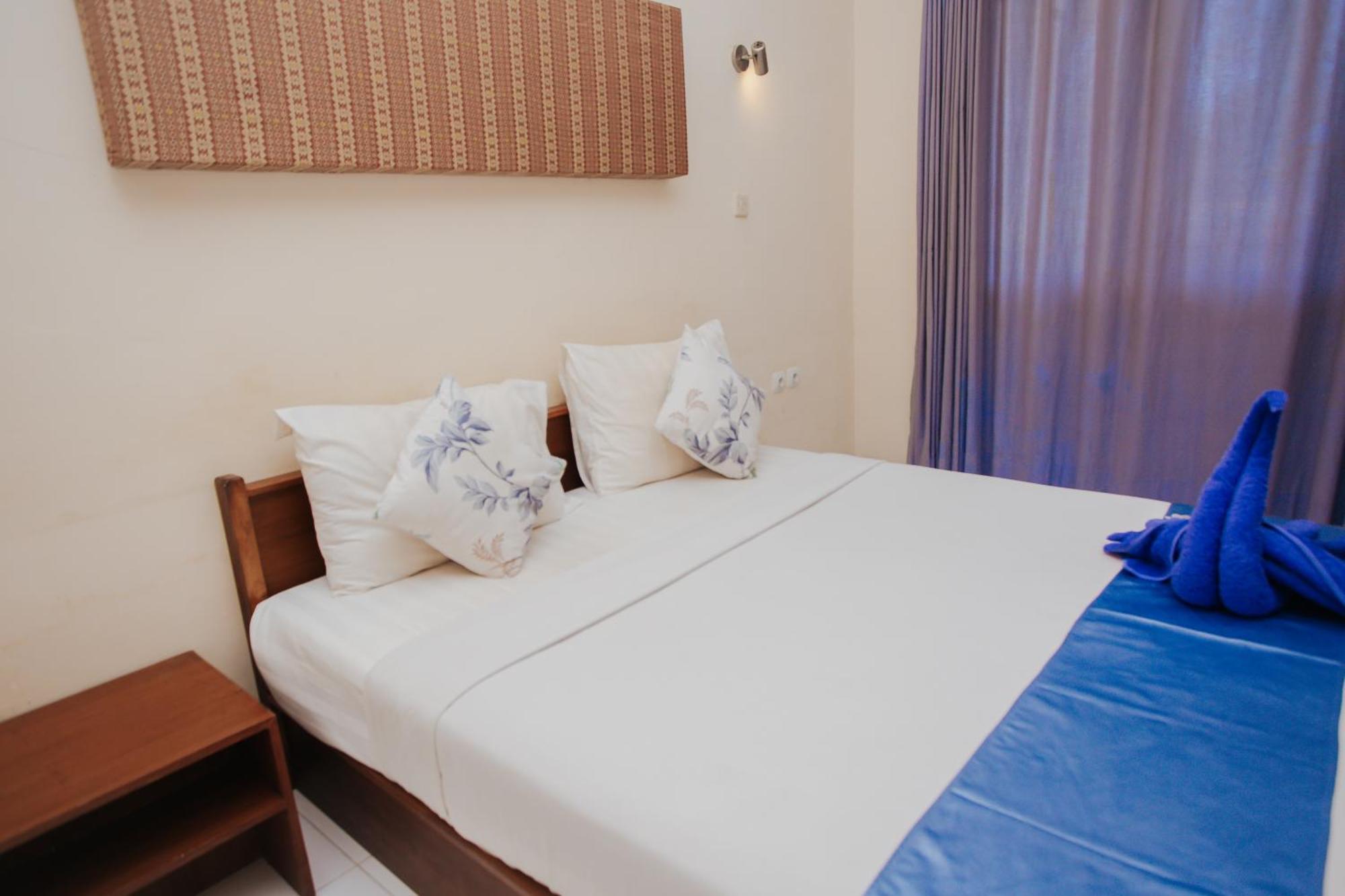 Medana Bay Marina Hotel Paloh Exterior foto