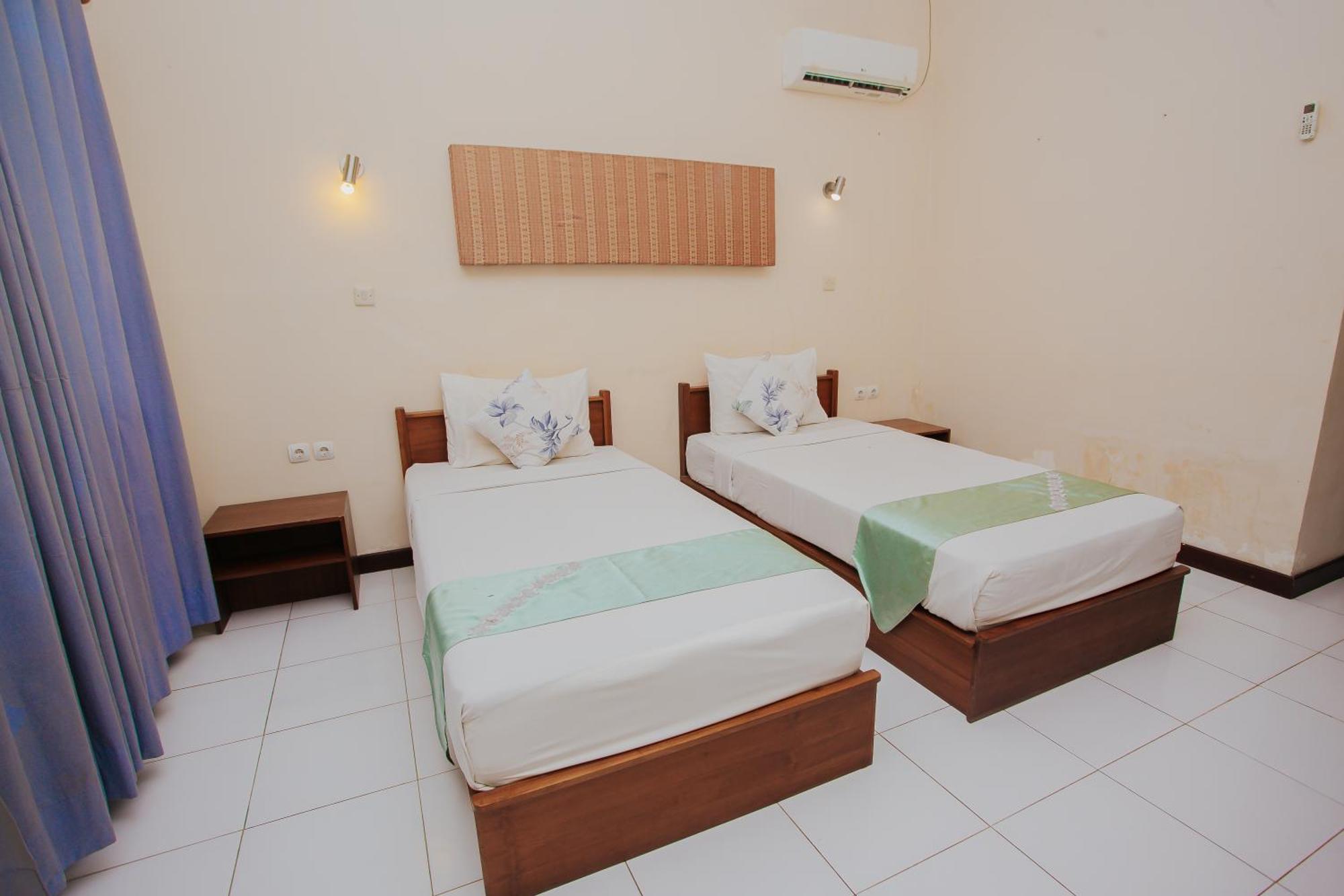 Medana Bay Marina Hotel Paloh Exterior foto