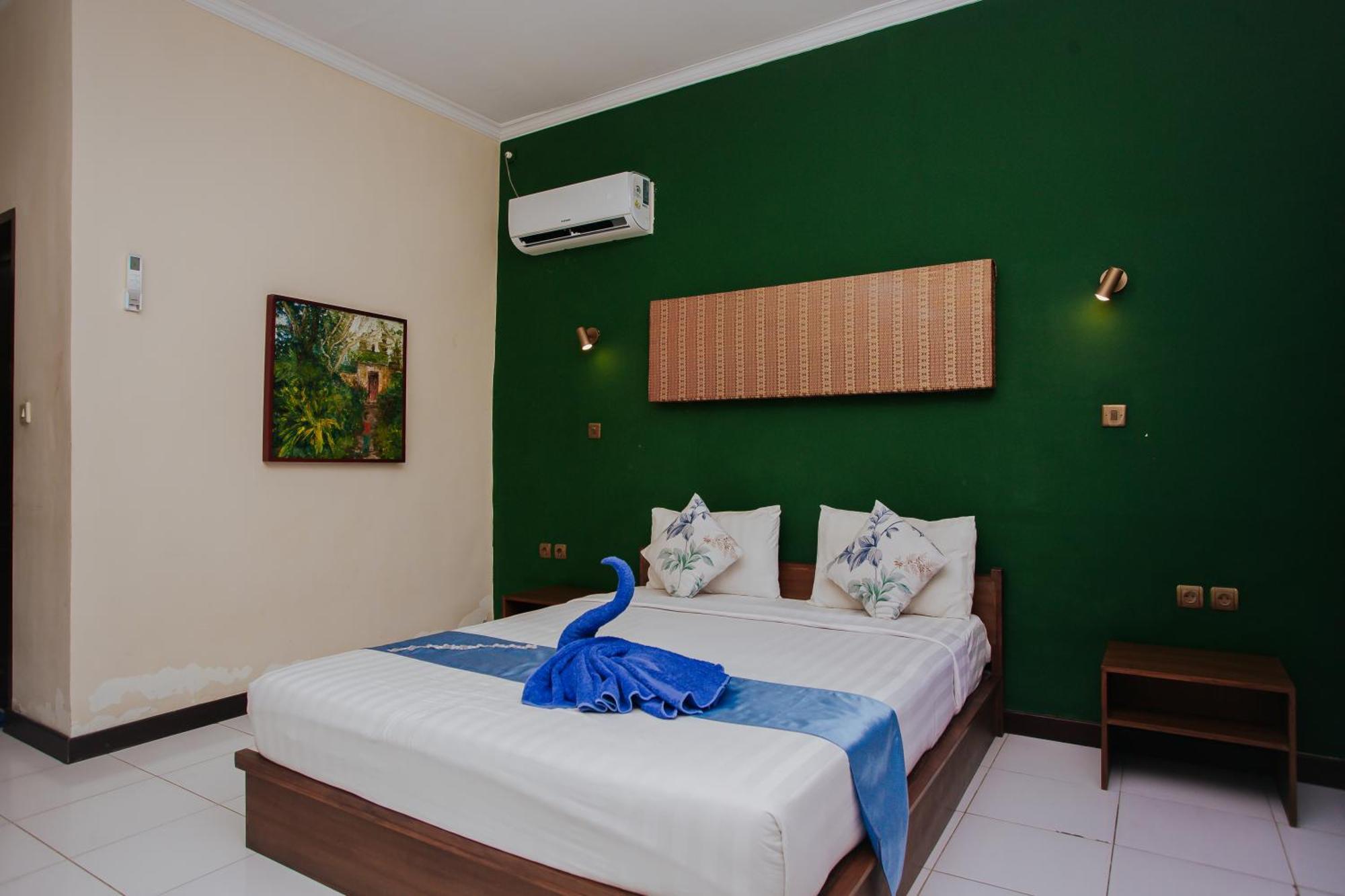 Medana Bay Marina Hotel Paloh Exterior foto