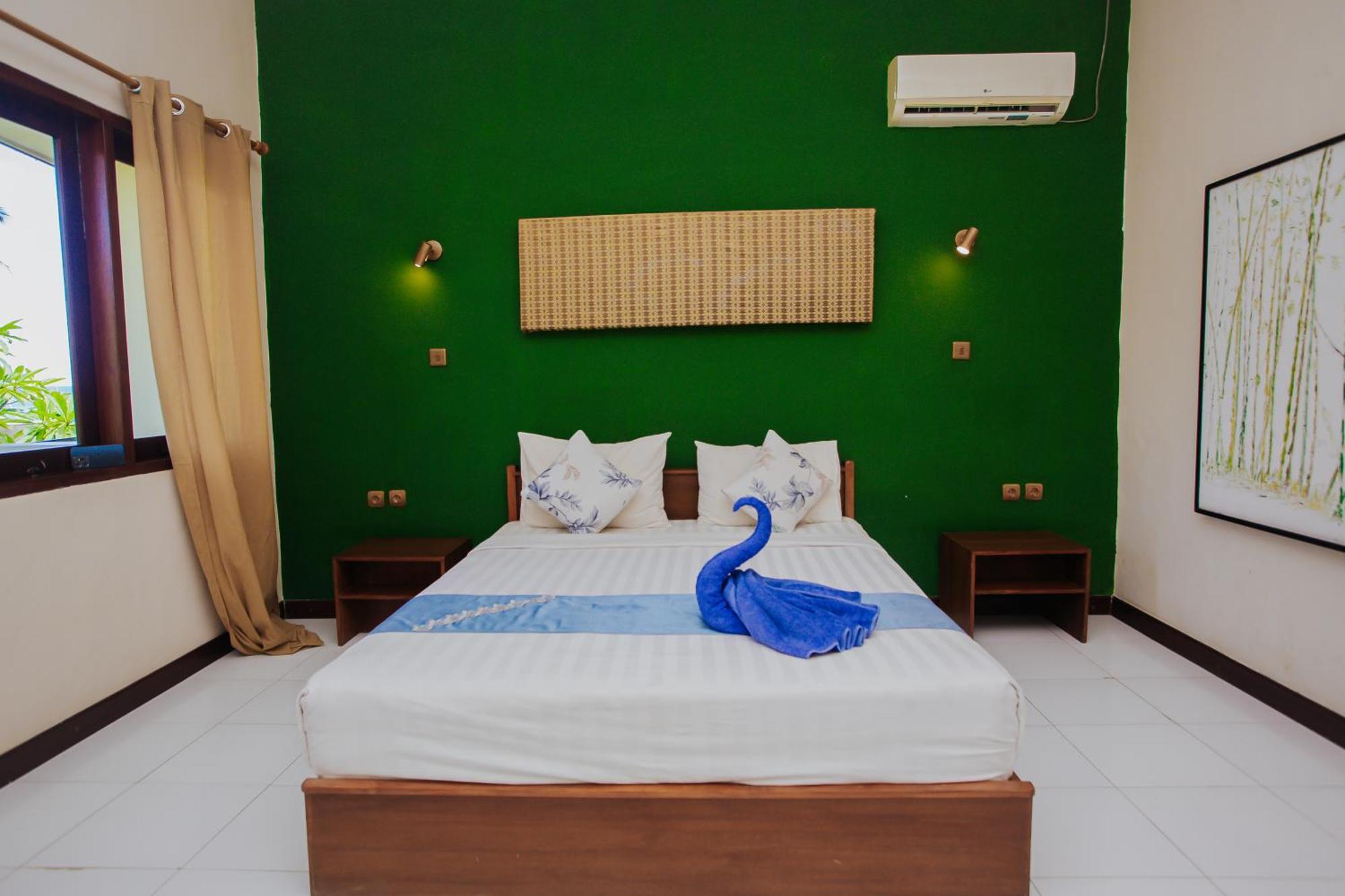 Medana Bay Marina Hotel Paloh Exterior foto